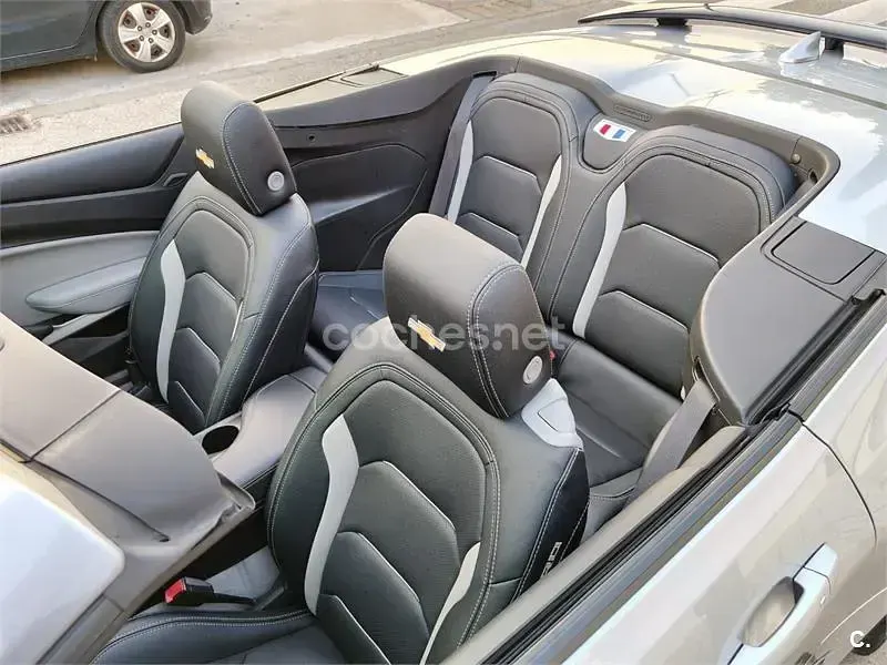 Usado Chevrolet Camaro 405 CV (297 kW) 2015 Gris / plata Descapotable