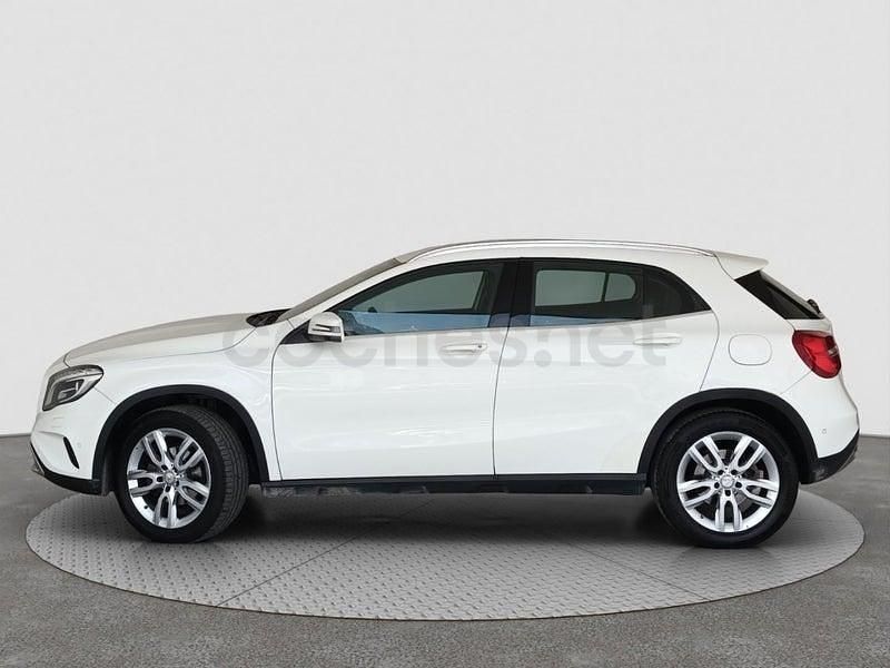 Usado Mercedes GLA220 Urban 170 CV (125 kW) 2015 Blanco SUV