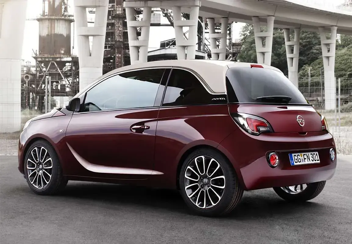 Usado Opel Adam Jam 69 CV (50 kW) 2016 Rojo Utilitario