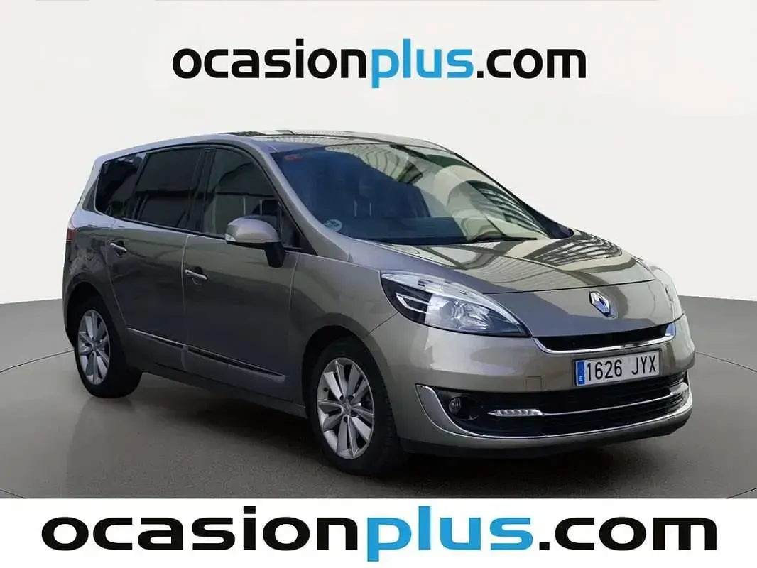 Usado Renault Scénic III Dynamique 110 CV (80 kW) 2017 Beige Monovolumen