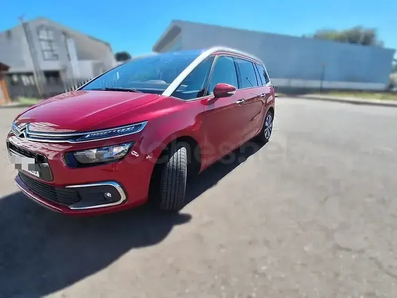 Usado Citroën Grand C4 Picasso Feel 120 CV (88 kW) 2017 Granate Monovolumen