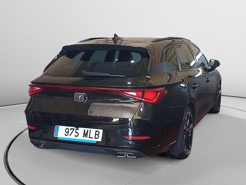 Usado Cupra Leon 150 CV (110 kW) 2023 Negro