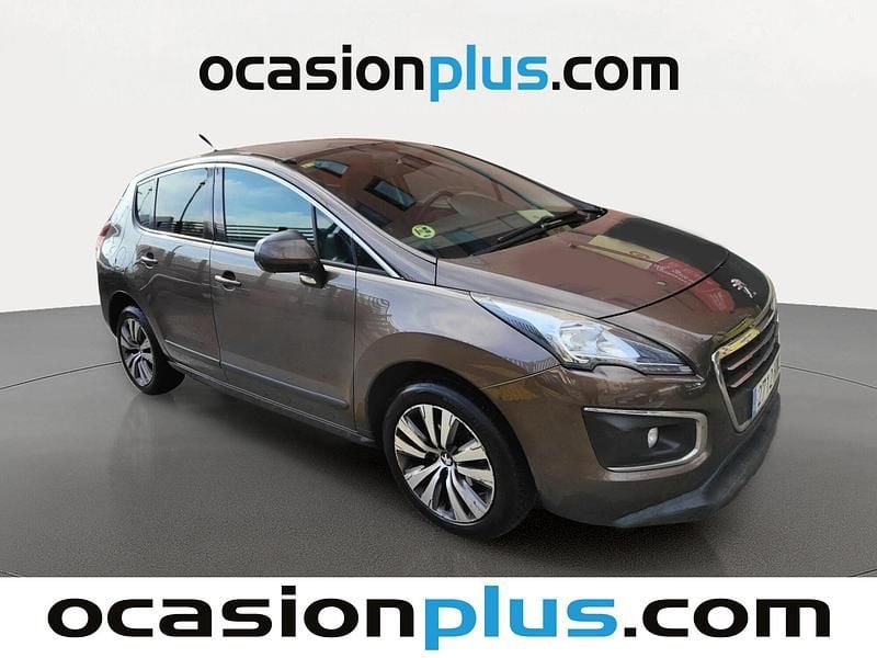 Usado Peugeot 3008 Active 115 CV (84 kW) 2014 Gris SUV