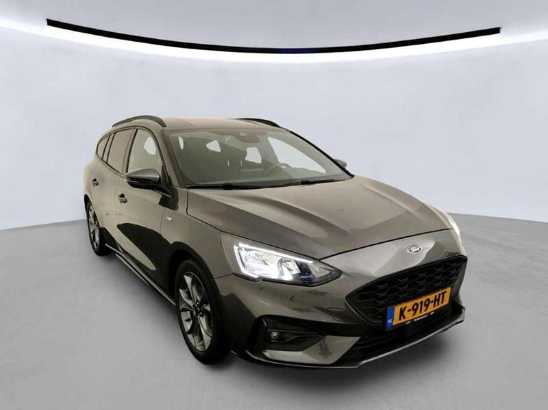 Usado Ford Focus ST-Line 155 CV (114 kW) 2021 Gris Familiar