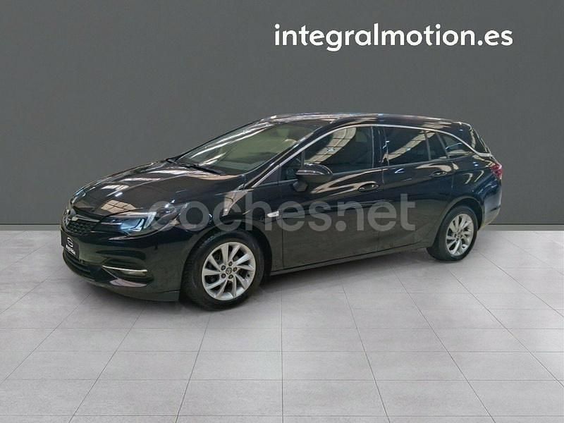Negro Usado 2021 Opel Astra Edition Familiar | 13.500 € (Precio justo) - Imagen 1/4