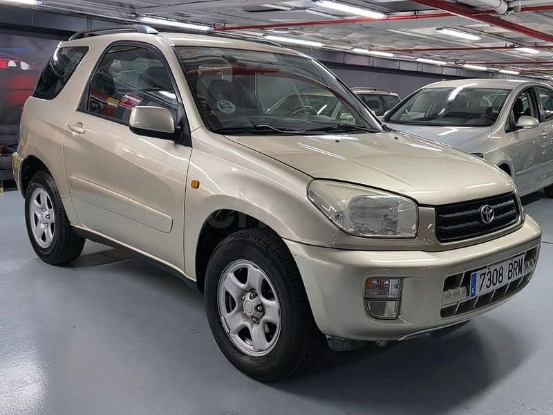 Usado Toyota RAV4 Luna 125 CV (91 kW) 2002 Beige SUV