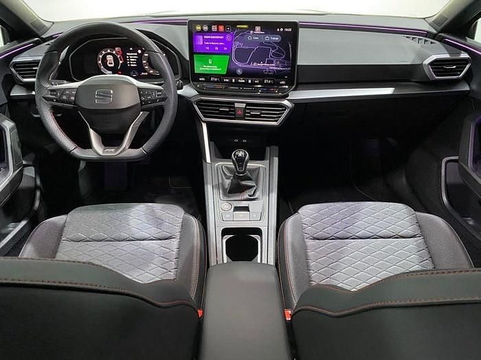 Usado Seat Leon FR 116 CV (85 kW) 2025 Gris