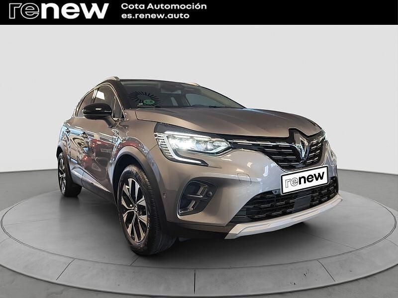 Usado Renault Captur Techno 90 CV (66 kW) 2024 Gris SUV