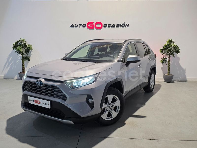 Gris / plata Usado 2021 Toyota RAV4 Hybrid Business Edition SUV | 28.400 € (Buen precio) - Imagen 1/4