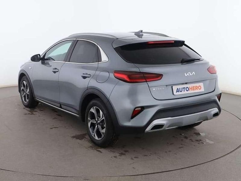 Usado Kia XCeed 120 CV (88 kW) 2022 Gris SUV