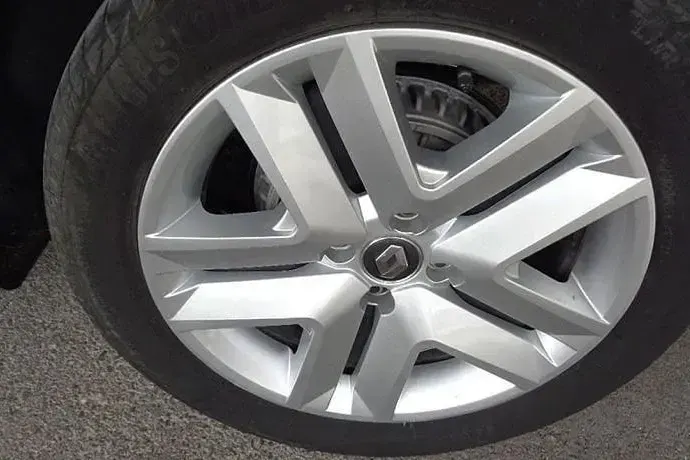 Usado Renault Clio Intens 100 CV (73 kW) 2022 Utilitario