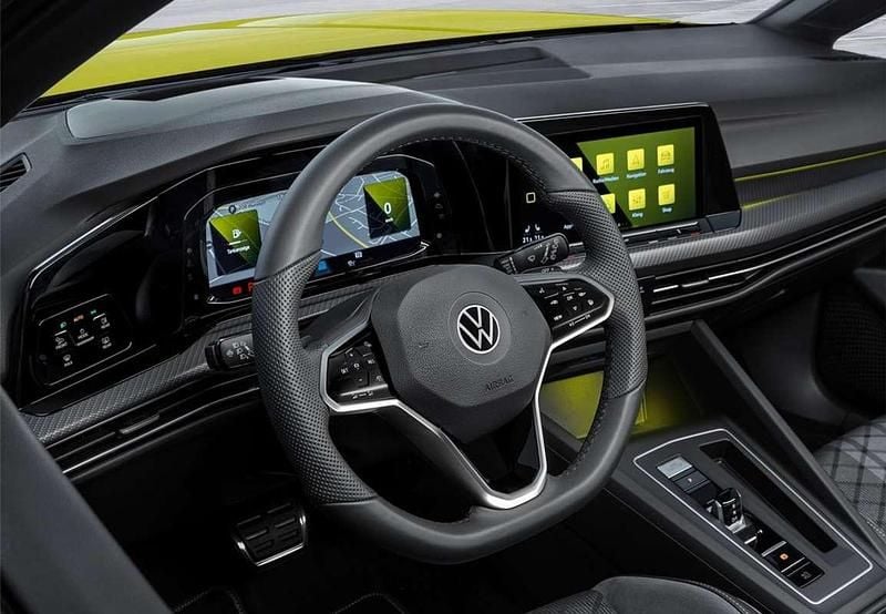 Usado VW Golf VIII Life 116 CV (85 kW) 2021 Negro Familiar