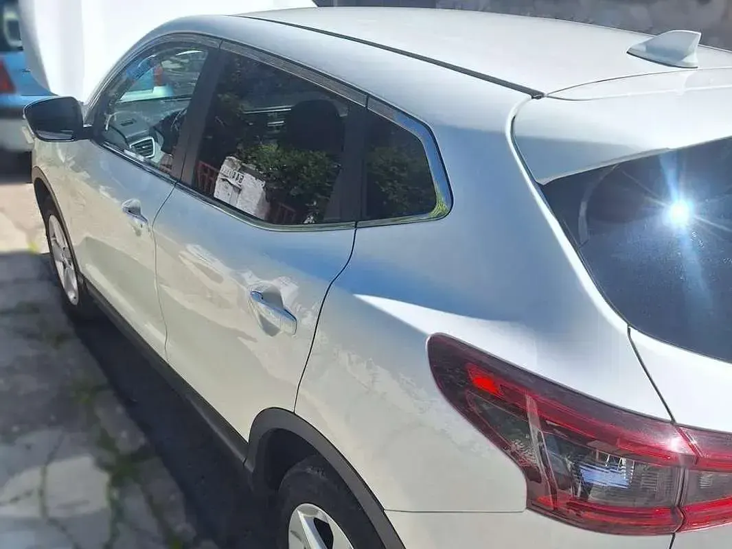 Usado Nissan Qashqai Visia 116 CV (85 kW) 2018 Blanco SUV