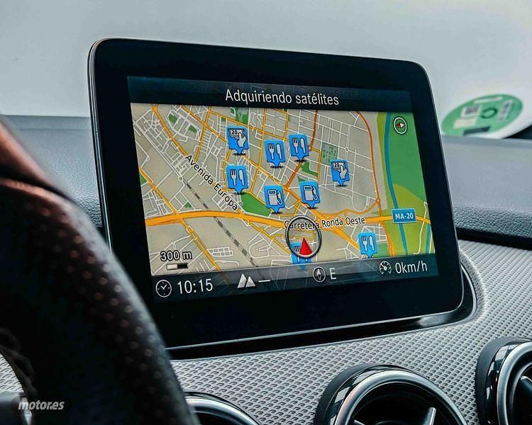 Usado Mercedes B180 Urban 110 CV (80 kW) 2017 Negro Monovolumen