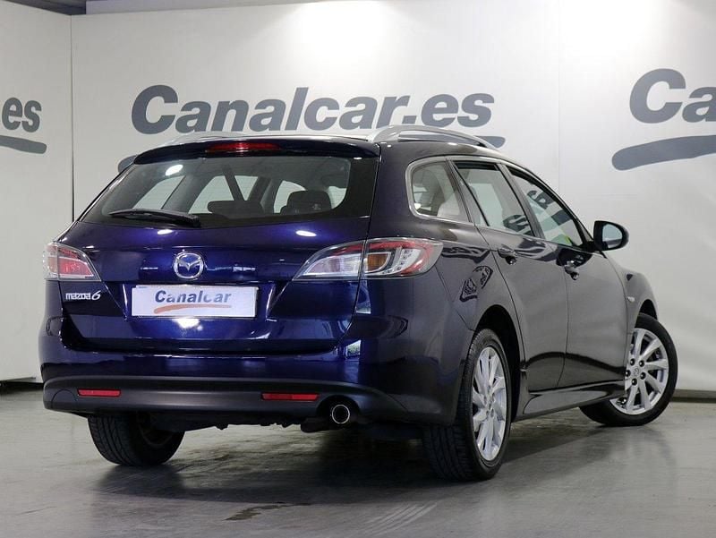 Usado Mazda 6 Style 129 CV (94 kW) 2011 Azul Familiar