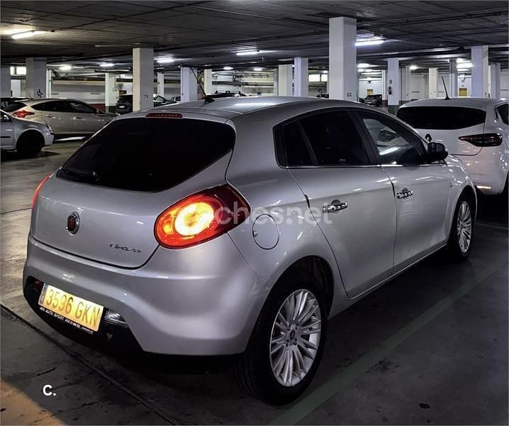 Usado Fiat Bravo Active 120 CV (88 kW) 2009 Gris / plata Utilitario