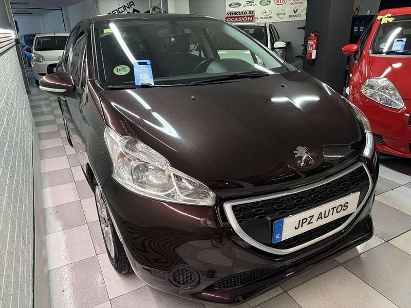 Usado Peugeot 208 Access 68 CV (50 kW) 2012 Burdeos Utilitario