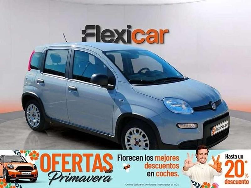 Usado Fiat Panda 71 CV (52 kW) 2023 Gris Utilitario