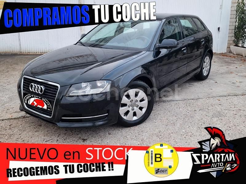Negro Usado 2011 Audi A3 Attraction Berlina | 6250 € (Buen precio) - Imagen 1/4