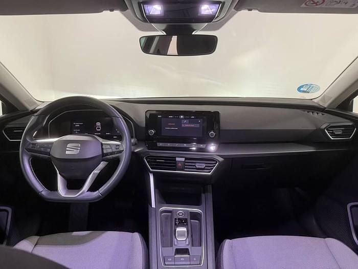 Usado Seat Leon ST Style 150 CV (110 kW) 2024 Negro Familiar