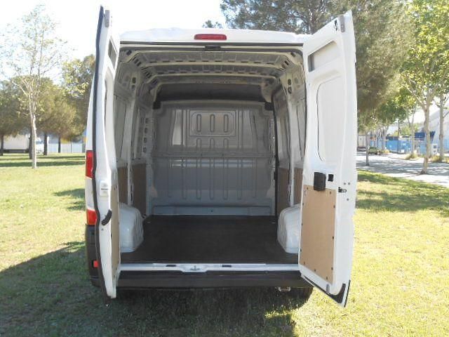 Usado Peugeot Boxer 110 CV (80 kW) 2018 Blanco Van