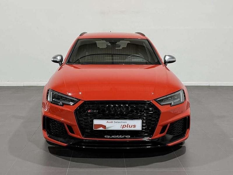 Usado Audi RS4 Sport 450 CV (330 kW) 2018 Rojo Familiar