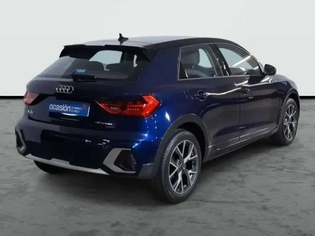 Nuevo Audi A1 95 CV (69 kW) 2026 Azul SUV