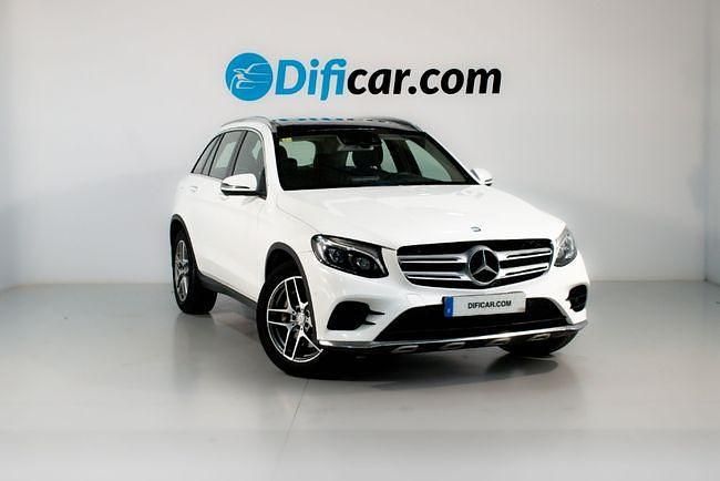 Usado Mercedes GLC220 AMG line 171 CV (125 kW) 2015 Blanco SUV