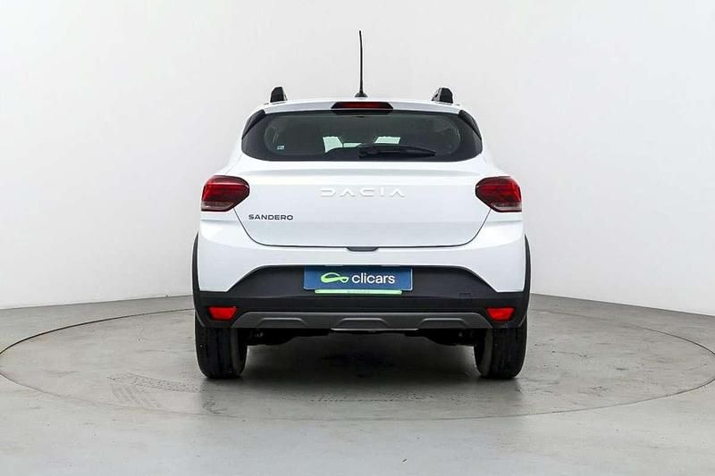 Usado Dacia Sandero Essentiel 101 CV (74 kW) 2025 Blanco Utilitario