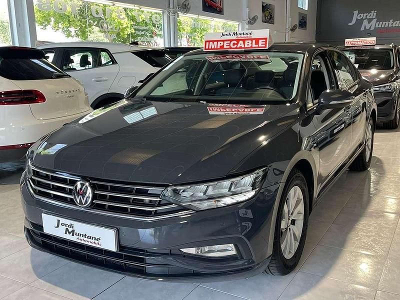 Gris Usado 2021 VW Passat Business Berlina | 20.890 € (Precio justo) - Imagen 1/4