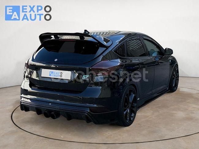 Usado Ford Focus ST 250 CV (183 kW) 2016 Negro Berlina