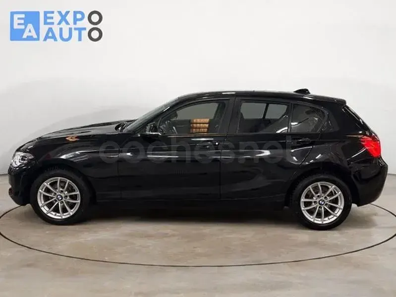 Usado BMW 118 Comfort Edition 150 CV (110 kW) 2017 Negro Utilitario
