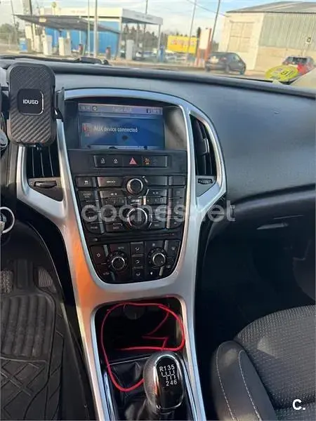 Usado Opel Astra Sport 160 CV (117 kW) 2011 Negro Berlina