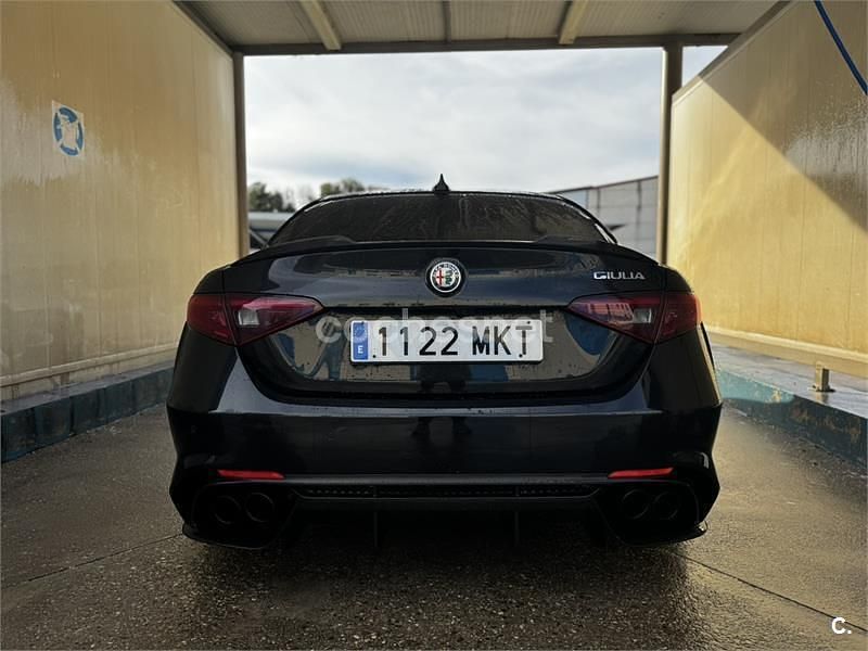 Usado Alfa Romeo Giulia Quadrifoglio 510 CV (375 kW) 2020 Negro Berlina