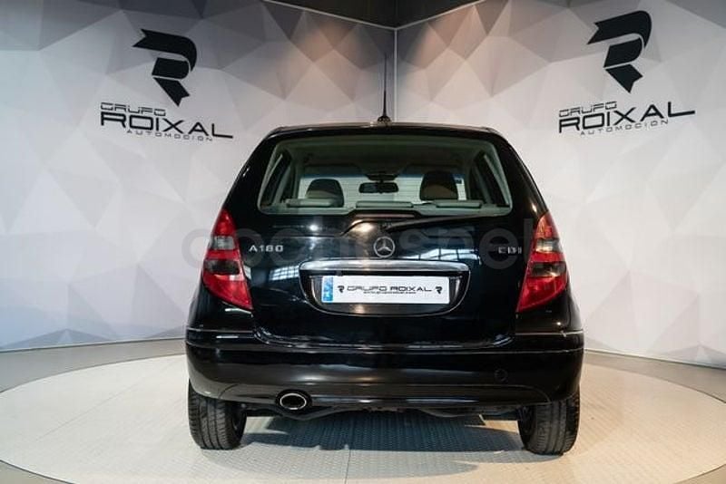 Usado Mercedes A180 Avantgarde 109 CV (80 kW) 2007 Negro Monovolumen