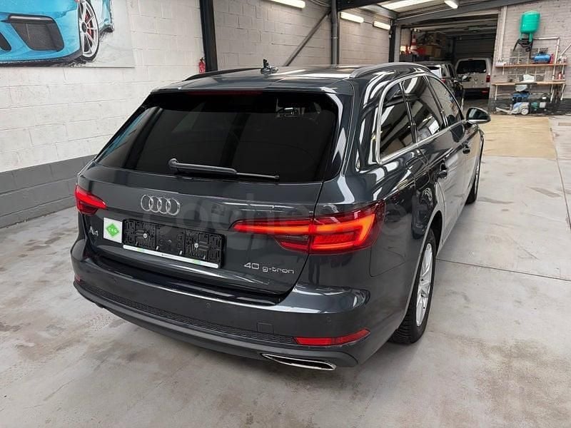 Usado Audi A4 Advanced Plus 170 CV (125 kW) 2019 Azul Familiar