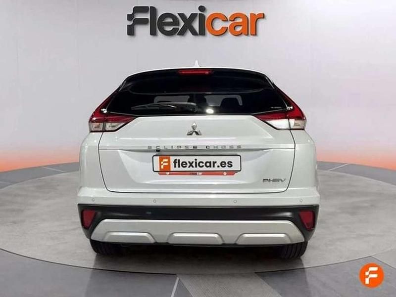 Usado Mitsubishi Eclipse Cross 188 CV (138 kW) 2025 Blanco SUV