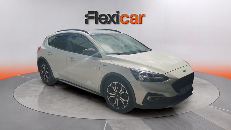 Usado Ford Focus Active 125 CV (91 kW) 2020 Blanco Berlina