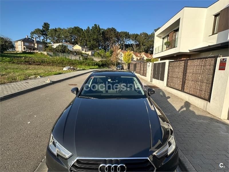 Usado Audi A4 Advanced 150 CV (110 kW) 2017 Gris / plata Familiar