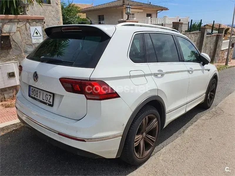 Usado VW Tiguan R-line 150 CV (110 kW) 2020 Blanco SUV