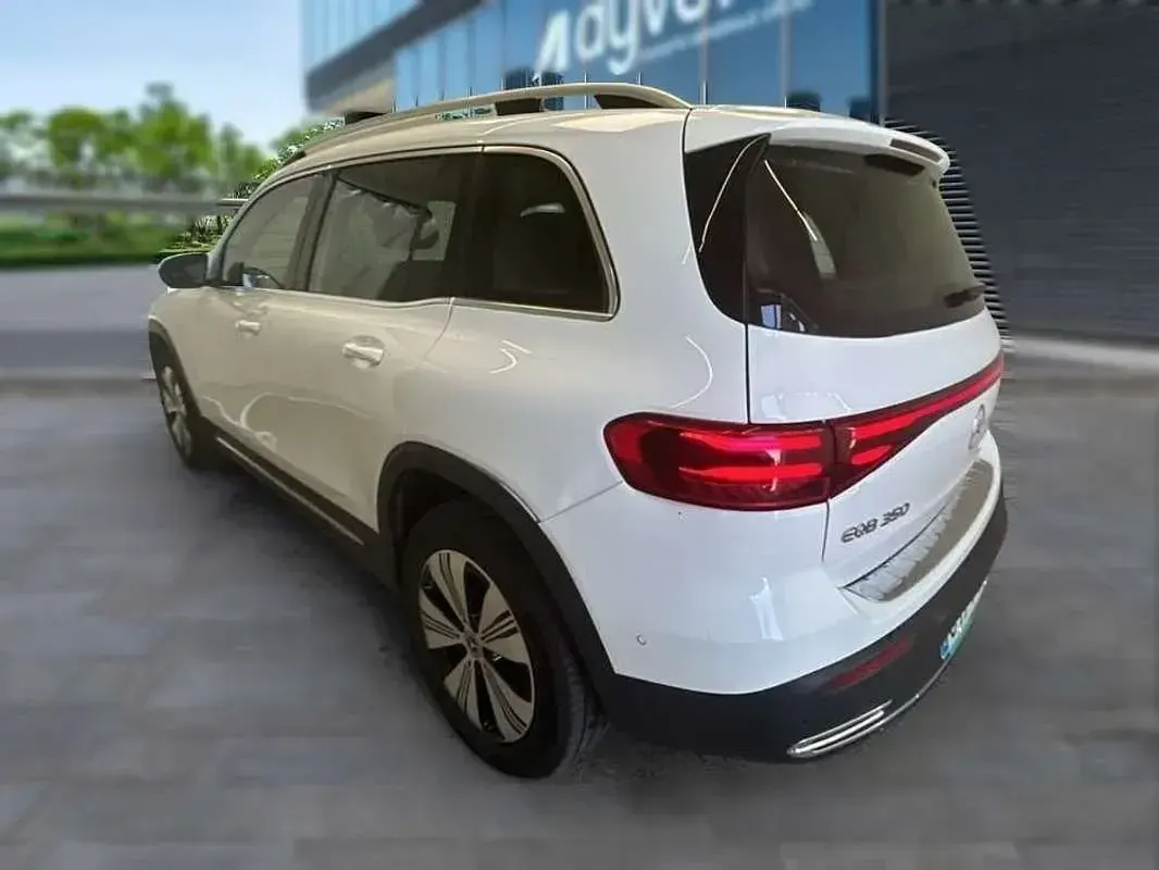 Usado Mercedes EQB300 167 kW (228 CV) 2024 Blanco SUV