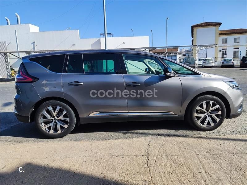 Usado Renault Espace Zen 160 CV (117 kW) 2016 Gris / plata Monovolumen