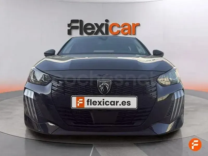 Usado Peugeot 208 Allure 100 CV (73 kW) 2025 Negro Utilitario