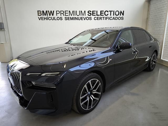 Usado 2024 BMW 740 Comfort Edition Berlina | 104.900 € (Un poco caro) - Imagen 1/4
