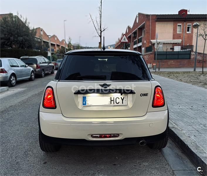 Beige Usado 2011 Mini ONE Utilitario | 7499 € (Un poco caro) - Imagen 1/4