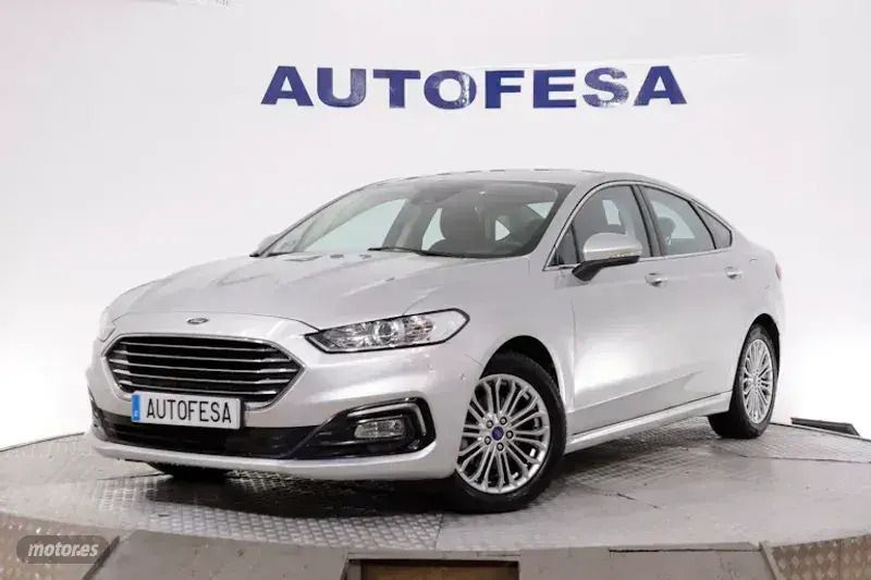 Plateado Usado 2021 Ford Mondeo Titanium Berlina | 17.900 € (Precio justo) - Imagen 1/4