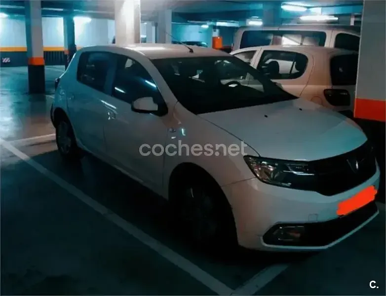 Usado Dacia Sandero Comfort 95 CV (69 kW) 2018 Blanco Berlina