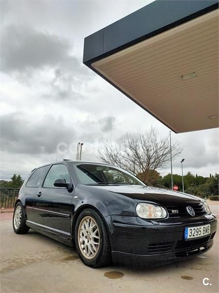 Negro Usado 2001 VW Golf GTI Berlina | 5500 € (Precio justo) - Imagen 1/4