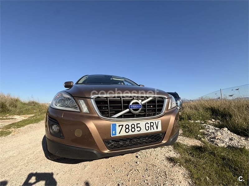 Usado Volvo XC60 Kinetic 185 CV (136 kW) 2009 Beige SUV