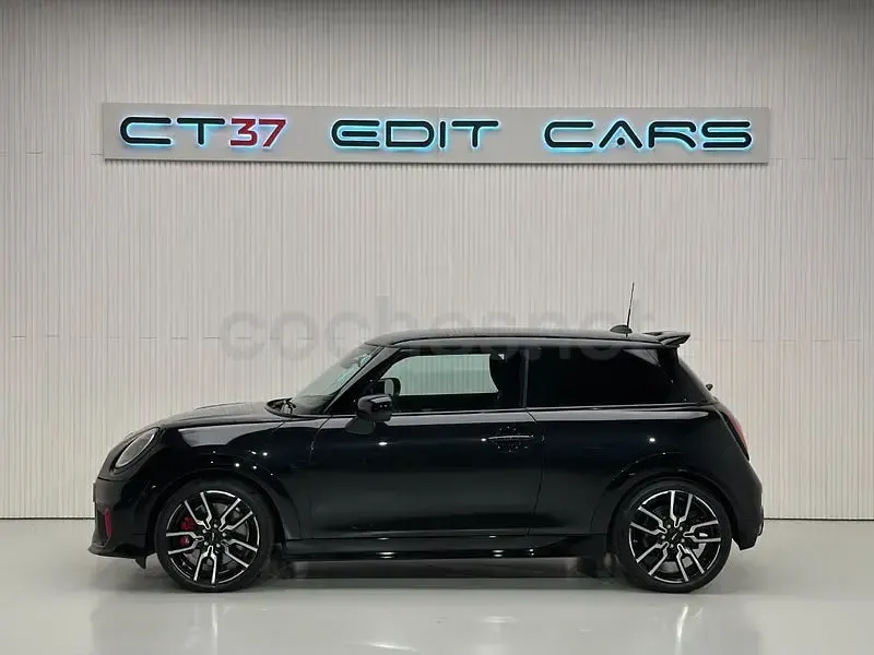 Usado Mini John Cooper Works 231 CV (169 kW) 2025 Negro Utilitario